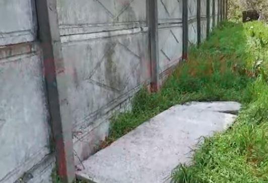 Copil zdrobit de doua placi de beton, Foto: Vremea Noua