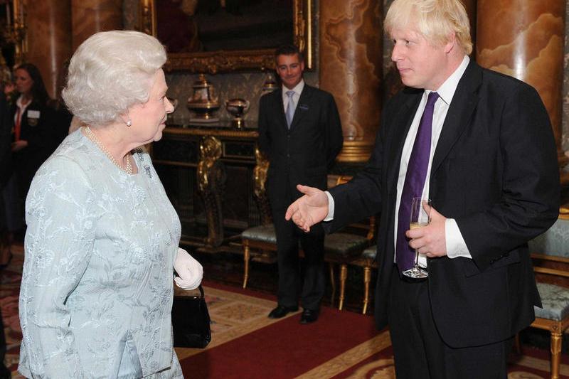 Boris Johnson si regina Elisabeta a II-a, Foto: Anwar Hussein Collection / Sipa Press / Profimedia Images