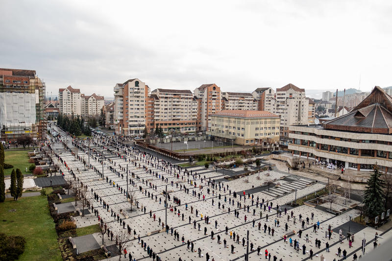 Catolicii aranjați în ordine la sfințirea coșurilor de Paște, Foto: Magyarország Főkonzulátusa Csíkszereda