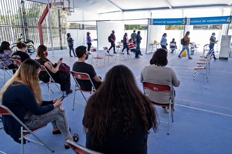 Vaccinare in Chile, Foto: Martin Bernetti / AFP / Profimedia Images