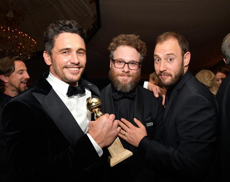 James Franco (stanga) alaturi de Seth Rogen (centru), Foto: Matt Winkelmeyer / Getty Images / Profimedia