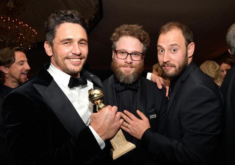 James Franco (stanga) alaturi de Seth Rogen (centru), Foto: Matt Winkelmeyer / Getty Images / Profimedia