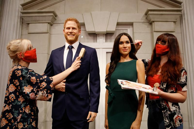 Statuile din ceara ale printului Harry si Meghan Markle la muzeul Tussauds, Foto: Tolga AKMEN / AFP / Profimedia