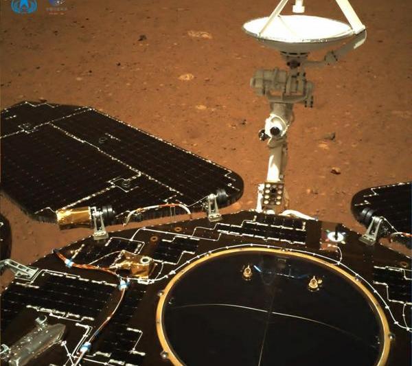 Roverul chinez Zhurong pe Marte, Foto: China National Space Administration