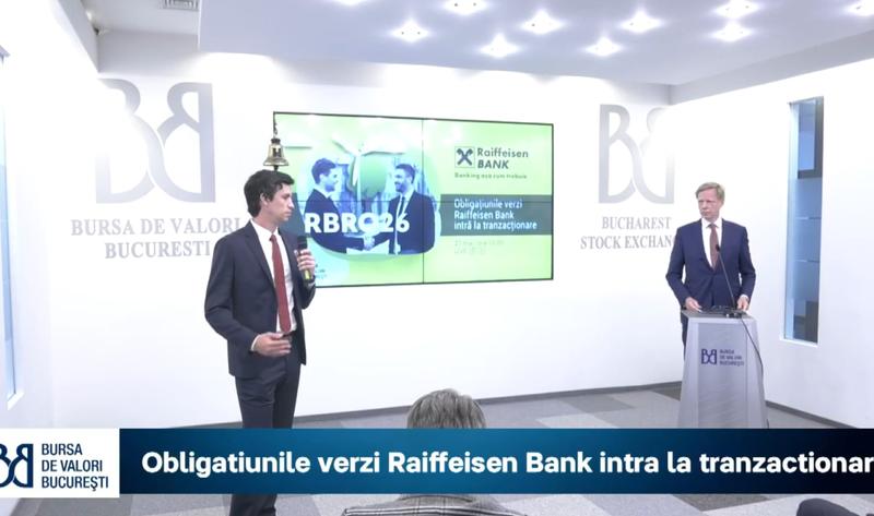Romulus Mircea si Steven van Groningen la BVB cu ocazia listarii primelor obligatiuni verzi ale Raiffeisen Bank, Foto: BVB