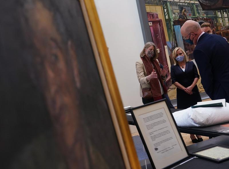 Colectia de documente si obiecte care i-au apartinut profesorului Stephen Hawking vor fi expuse in Marea Britanie, Foto: Yui Mok / PA Images / Profimedia