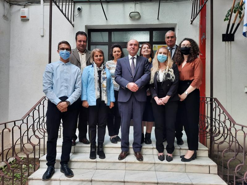 Tudorel Toader și echipa de profesori participanta la forum, Foto: uaic.ro