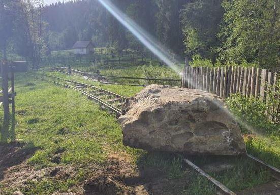 Linie ferata Moldovita, blocata de localnici, Foto: Monitorul de Suceava