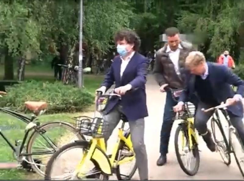 Ministrul Mediului Tanczos Barna si Steven van Groningen, Foto: Hotnews