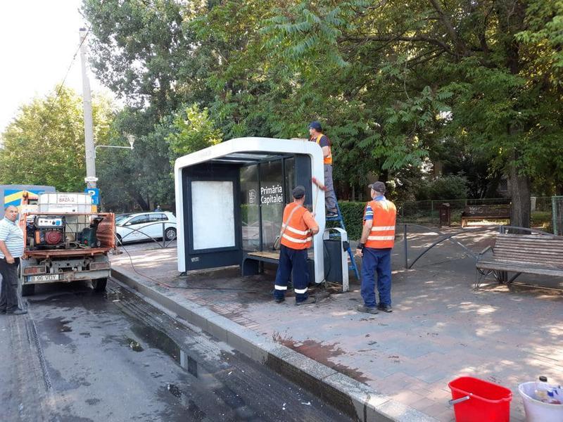 Curatenie in statiile STB, Foto: Nicusor Dan