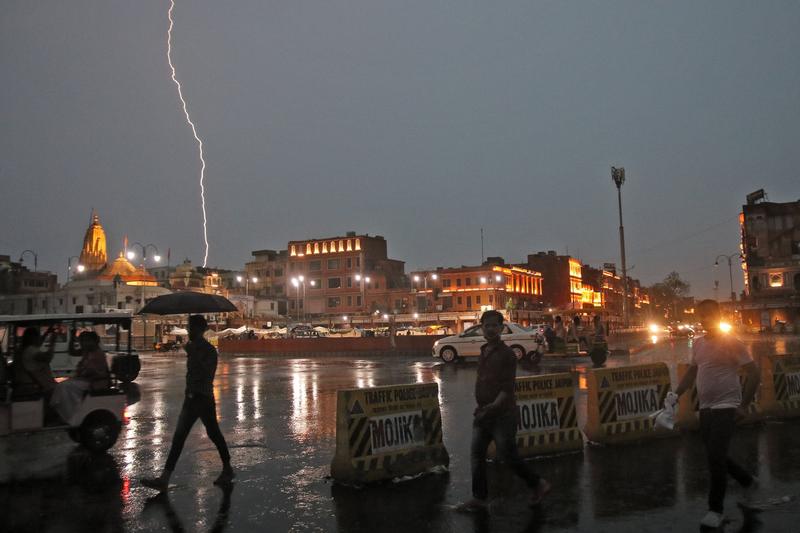 Furtuna cu fulgere in Jaipur, Foto: Vishal Bhatnagar/NurPhoto / Shutterstock Editorial / Profimedia