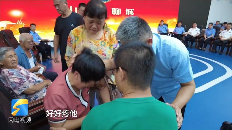 O familie din China si-a regasit fiul răpit, Foto: Captura video