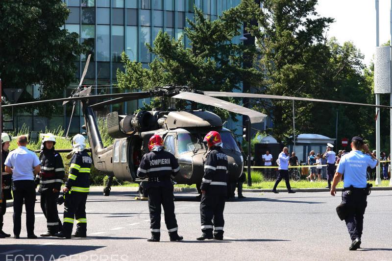 Elicopter BlackHawk a aterizat forțat la Aviatorilor, Foto: AGERPRES