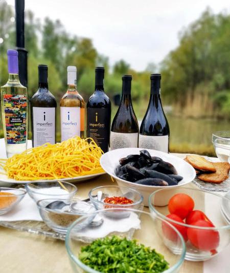 Vinuri Rasova și ingrediente locale dobrogene, Foto: Hotnews