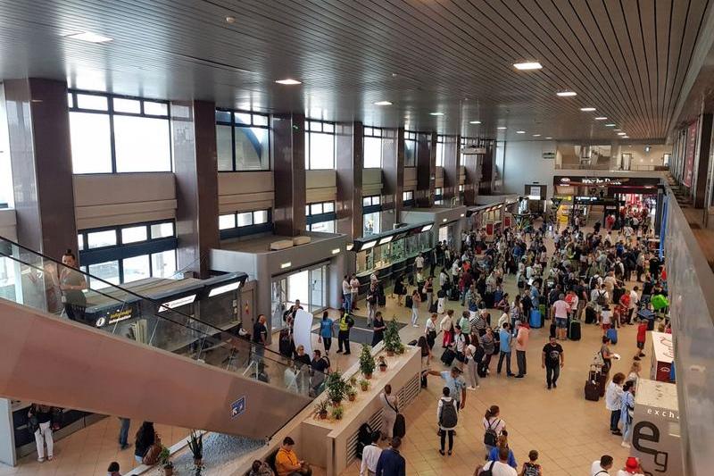 In aeroportul Otopeni, Foto: Hotnews