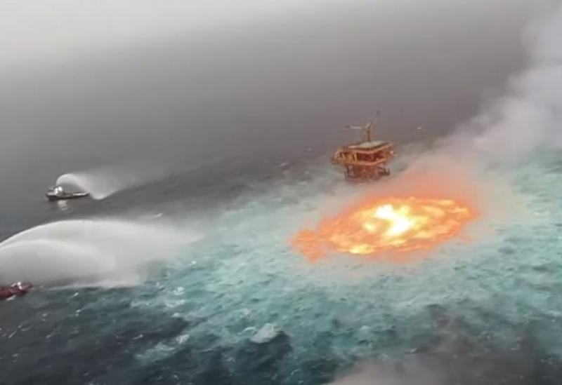 Incendiu pe mare lângă Yucatan, Foto: Captura YouTube