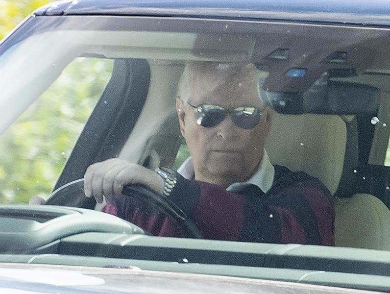 Printul Andrew fotografiat de paparazzi, Foto: Jon Bond / News Licensing / Profimedia Images