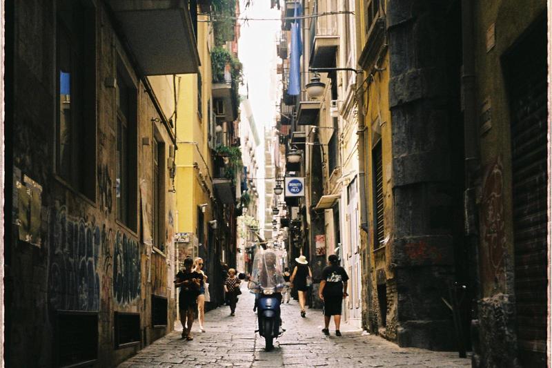 Napoli, Foto: @cofetaria1