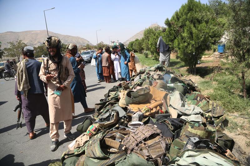 Echipament militar capturat de talibani, Foto: STR / Xinhua News / Profimedia Images