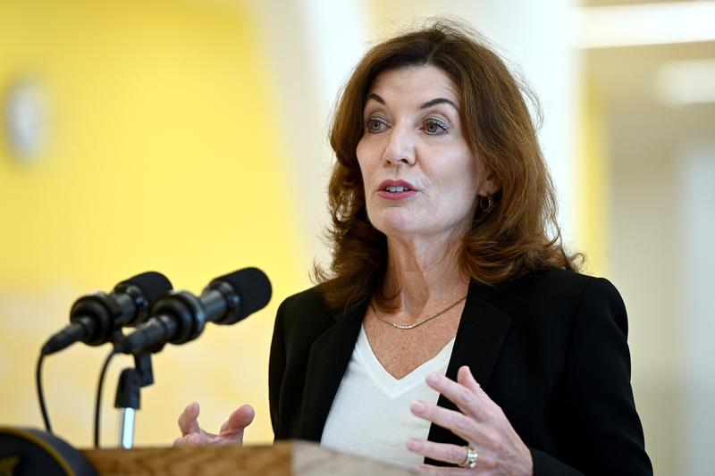 New York va obliga rețelele sociale să afișeze avertismente privind sănătatea mintală