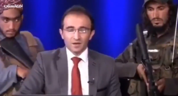 prezentator inconjurat de talibani inarmati, Foto: Captura video