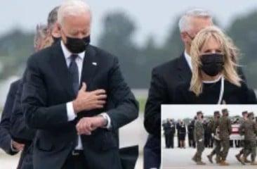 Joe Biden la ceremonia de repatriere a soldatilor morti pe aeroportul din Kabul (captura de ecran, The New York Post) , Foto: Hotnews