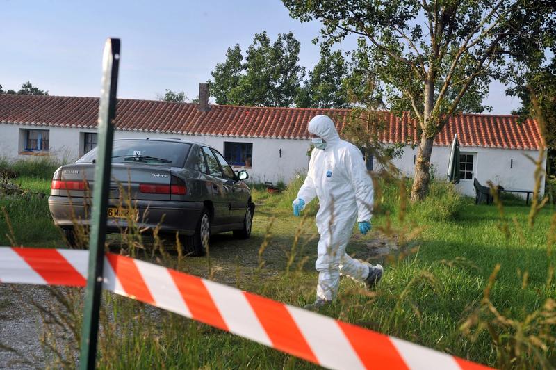 Criminalistii francezi l-au gasit pe preotul ucis in locul indicat de imigrant, Foto: Frank Perry / AFP / Profimedia Images