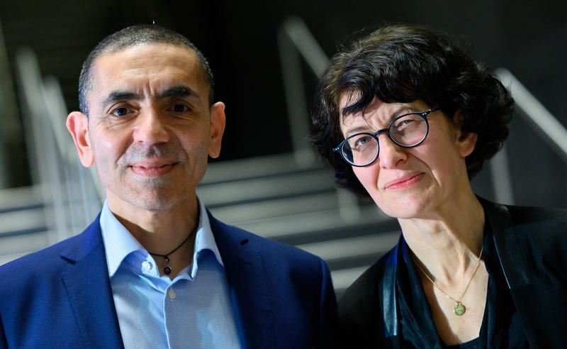 Sotii Ugur Sahin si Ozlem Tureci, fondatorii BioNTech, Foto: Bernd Von Jutrczenka / AFP / Profimedia Images