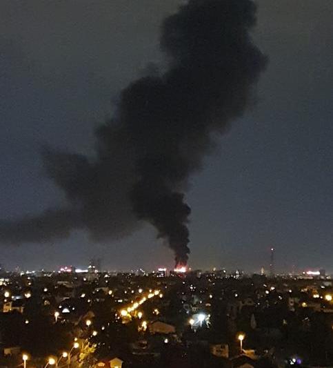 Incendiu in zona de nord a Bucurestiului, strada Parcului, Sector 1, Foto: Facebook/ Fistac Valentina