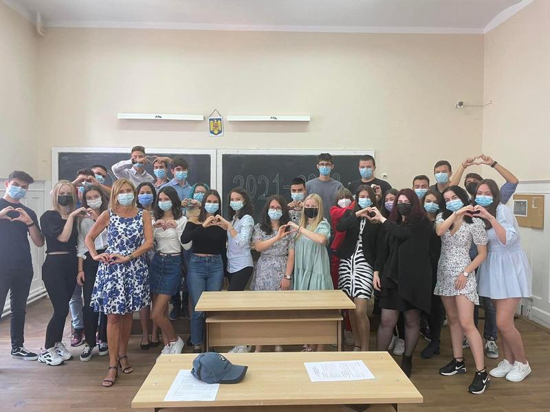 Carmen Iohannis cu elevii 1, Foto: Facebook Carmen Iohannis