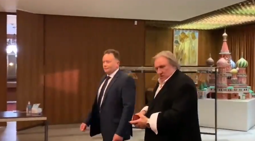 Gerard Depardieu la Ambasada Rusiei din Paris, Foto: Captura video