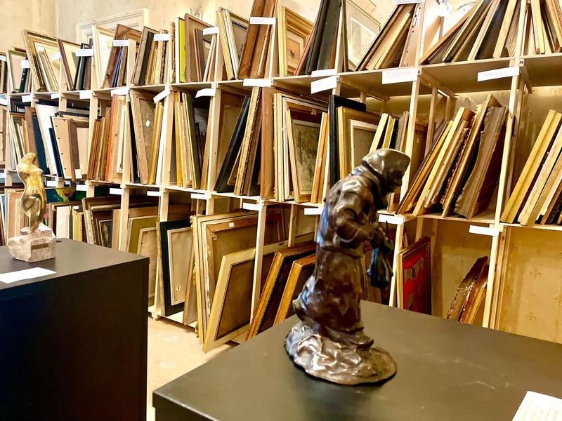 Expoziția celor 400 de opere de artă cu prețul de pornire de doar 100 de euro, Foto: Artmark