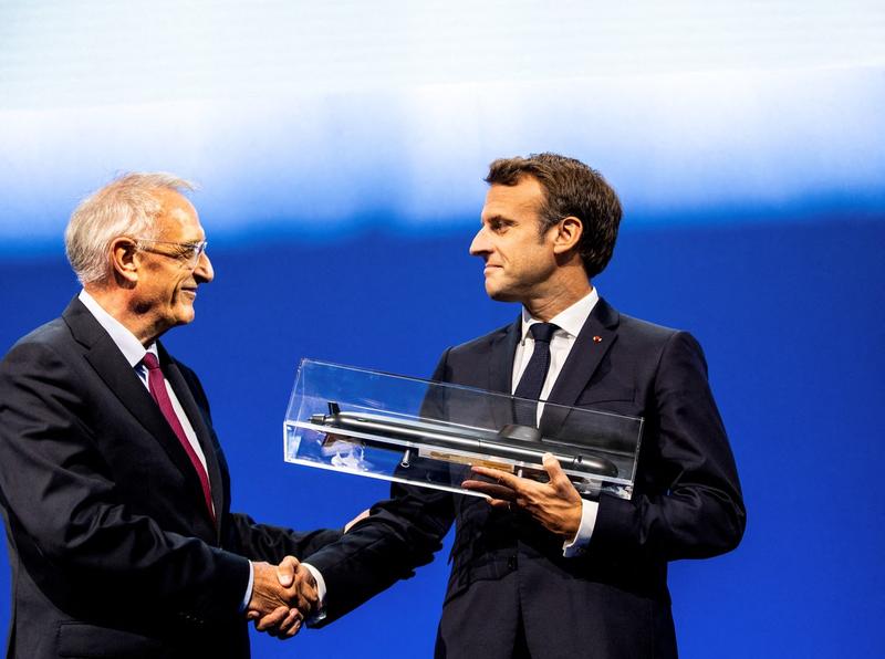 Emmanuel Macron și șeful Naval Group , Foto: Gaillard Eric/Pool/ABACA / Profimedia Images