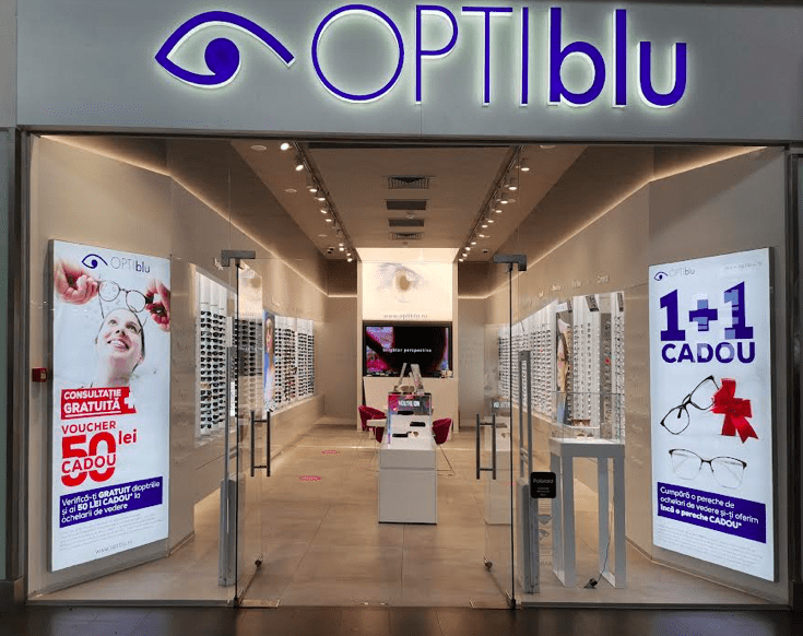 Consultații gratuite la OPTIblu, Foto: OPTIblu