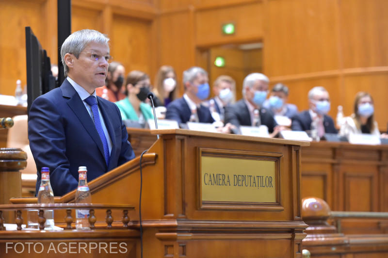 Dacian Ciolos in Parlament, Foto: AGERPRES