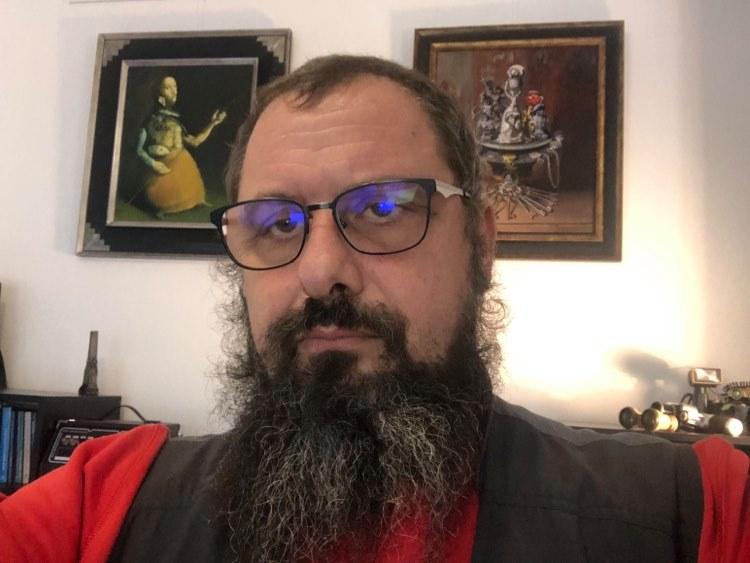 Adrian Suciu (Georges Mazilu si Michael Lassel pe fundal), Foto: Hotnews