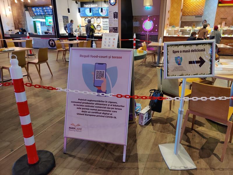 Certificat COVID la food court la mall, Foto: Hotnews