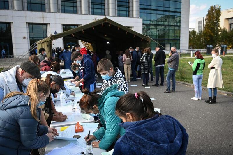 Maratonul vaccinarii in Bucuresti, 22 octombrie 2021, Foto: Daniel MIHAILESCU / AFP / Profimedia