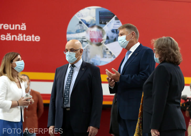 Raed Arafat si Klaus Iohannis, Foto: AGERPRES