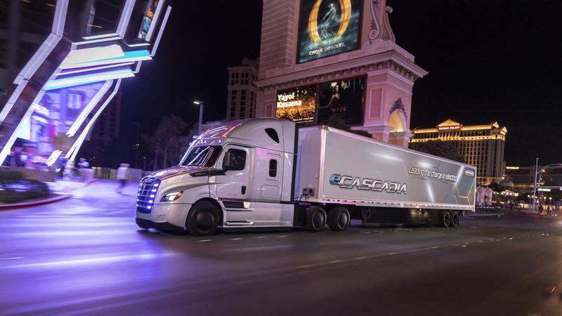 Un camion electric Freightliner eScascadia, Foto: Daimler