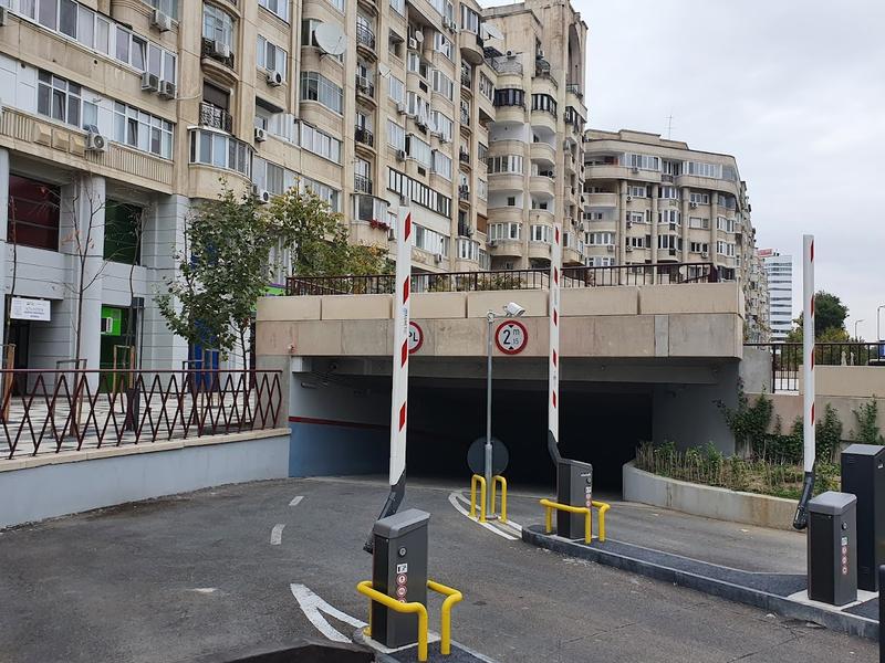 Parcare bd. Decebal, Foto: Hotnews