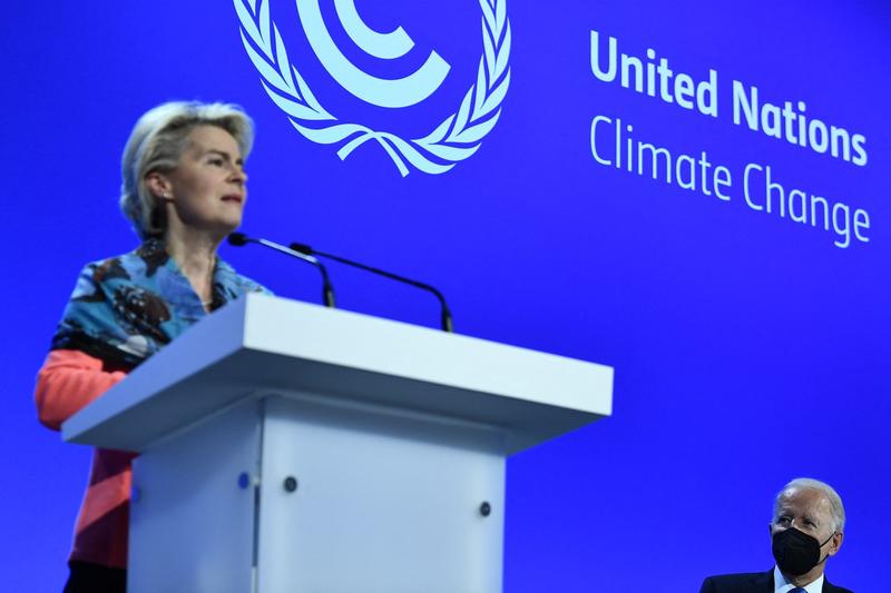 Ursula von der Leyen si Joe Biden la COP26, Foto: Brendan Smialowski / AFP / Profimedia