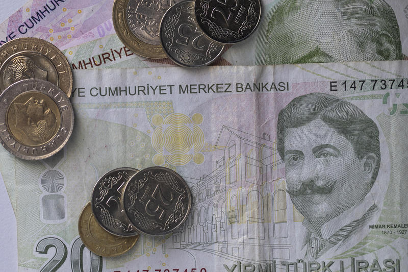 Lira turceasca se tot prabuseste, Foto: Freepik