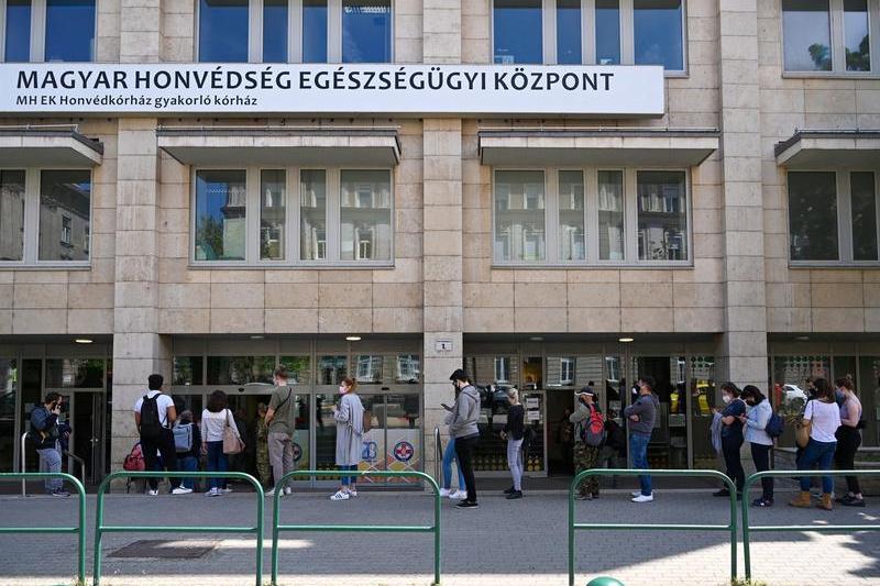 Vaccinare anti-Covid in Ungaria, Foto: ATTILA KISBENEDEK / AFP / Profimedia