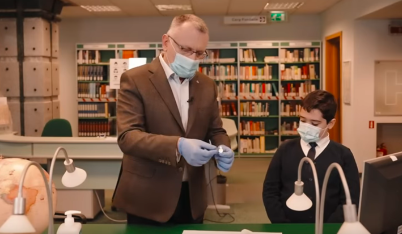 Ministrul Cimpeanu, demonstratie cu test de saliva, Foto: Captura YouTube