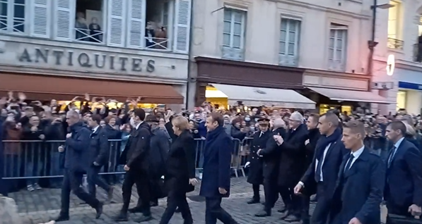 Merkel in ultima vizita in calitate de cancelar in Franta, alaturi de Macron, Foto: Captura video