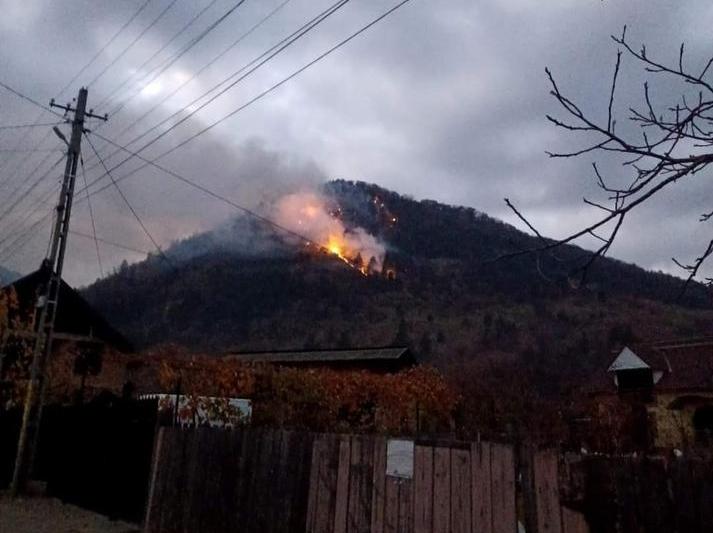 Incendiu -ISU Bacau, Foto: Hotnews