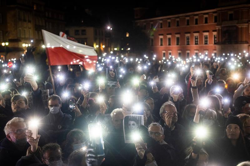 Demonstraţii în Polonia după moartea Izabelei, Foto: Wojtek RADWANSKI / AFP / Profimedia