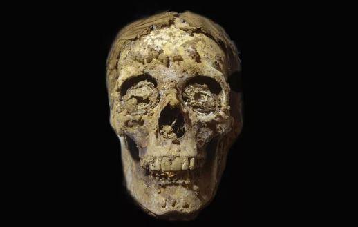 Craniu cu 'limba de aur', Foto: Egyptian Ministry of Tourism and Antiquities