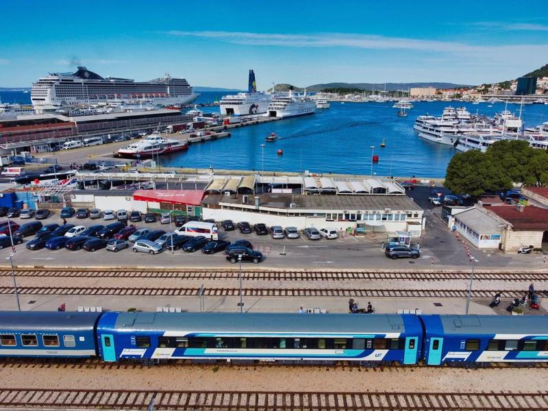 Tren din Ungaria, Foto: MAV Start